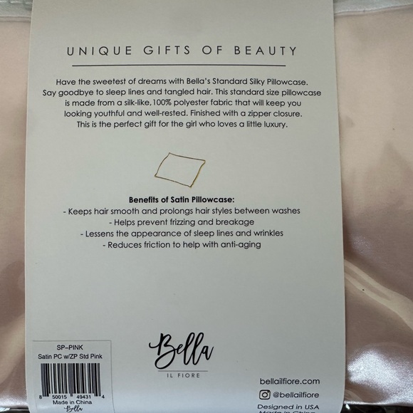 Set of Bella IL FIORE Soft Pink Ruffled Standard Silky 2 Pillowcases - Picture 4 of 8